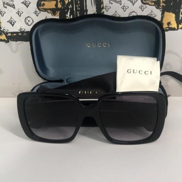 New Authentic Gucci GG0632S 001 Black Square Sunglasses Grey Gradient Lenses - Picture 3 of 11